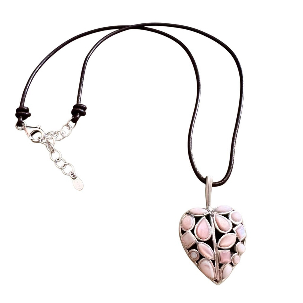 Vintage filigree mother of pearl and sterling silver heart pendant necklace